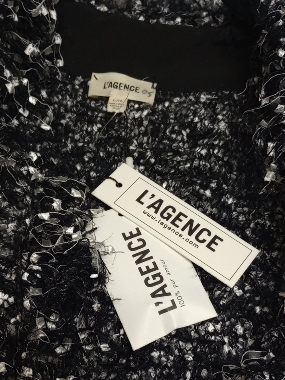 🆕 L'AGENCE "EYELASHES" BLACK & SILVER TEXTURED BOUCLE FRINGE JACKET CARDIGAN - Picture 13 of 15